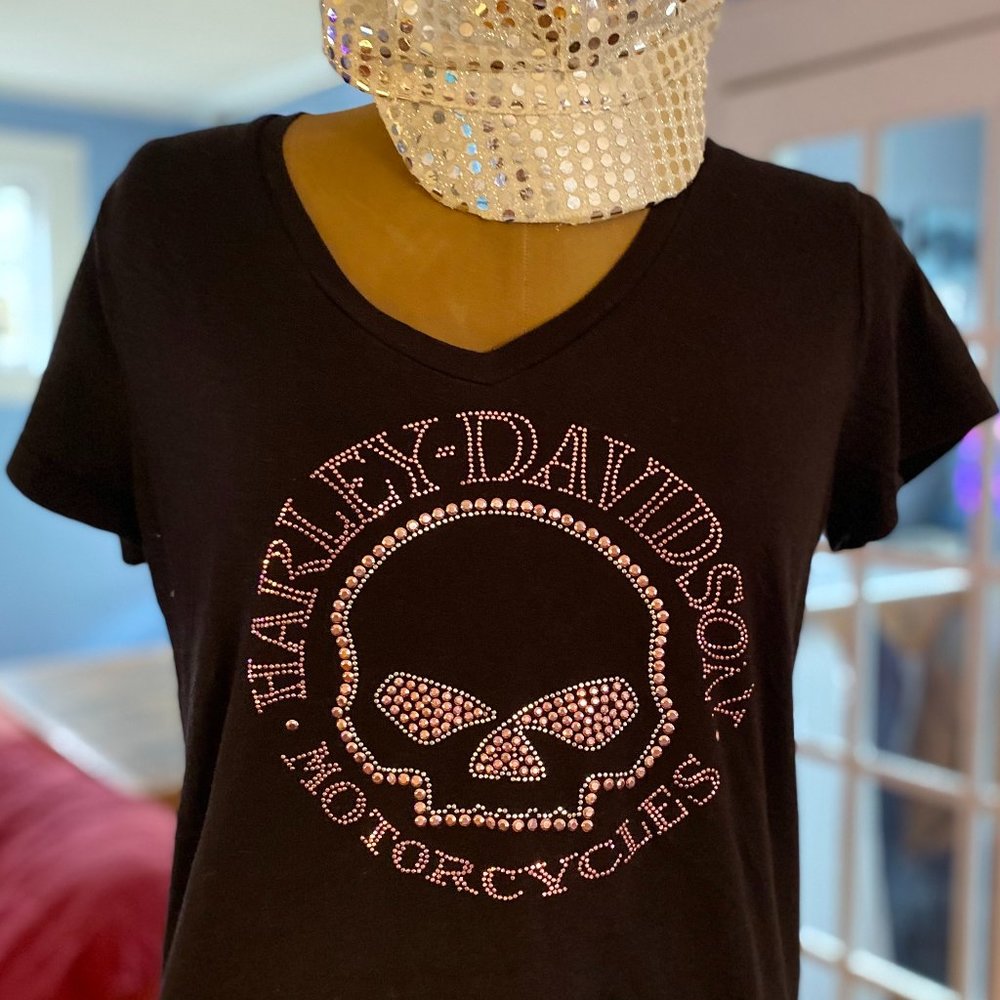 EUC - Harley-Davidson Valentines Rhinestone XL Scoop Neck